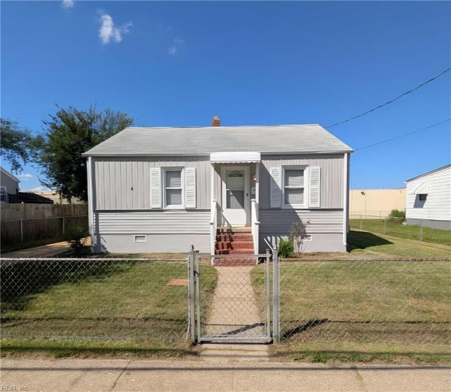136 Greenbrier Ave Property Photo 1