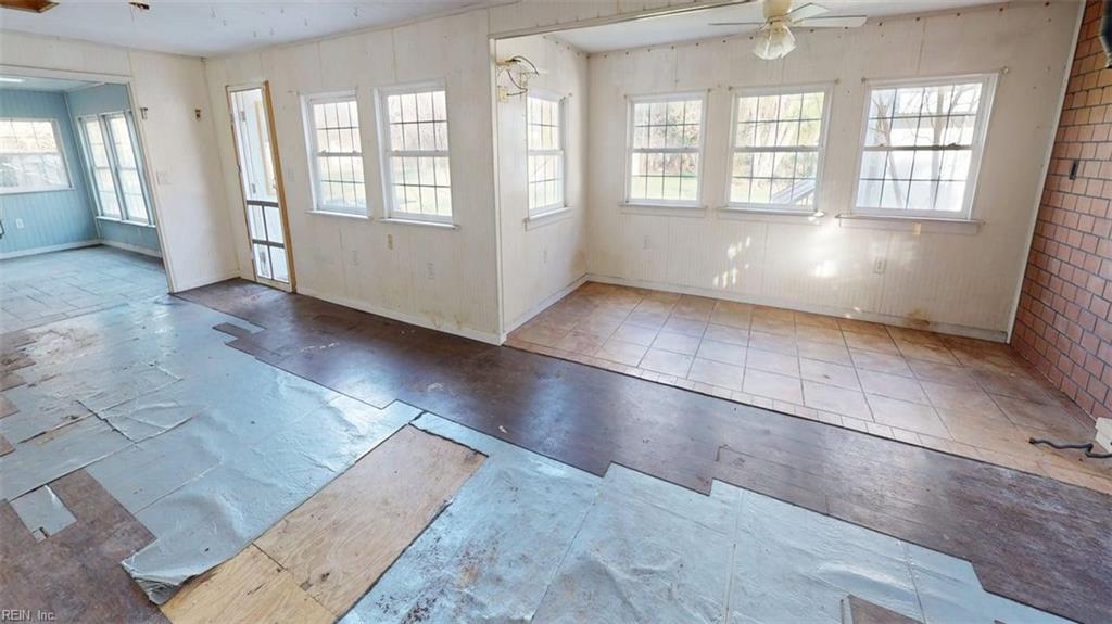 1678 Fitchetts Warf Rd Property Photo 5