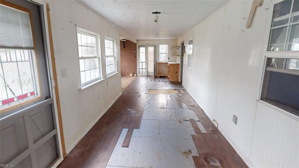 1678 Fitchetts Warf Rd Property Photo 6