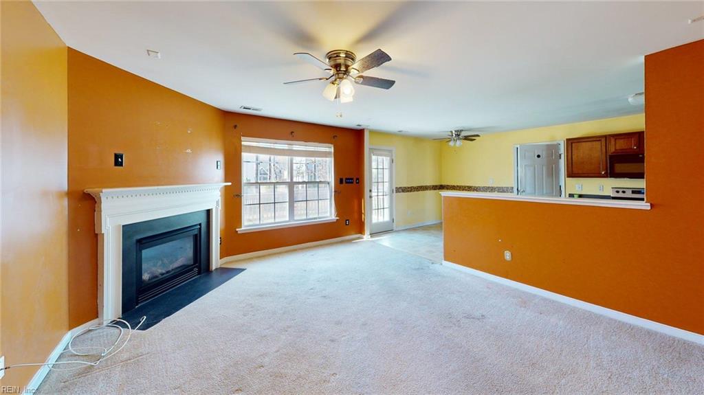 8212 Heather Ridge Ct Property Photo 2