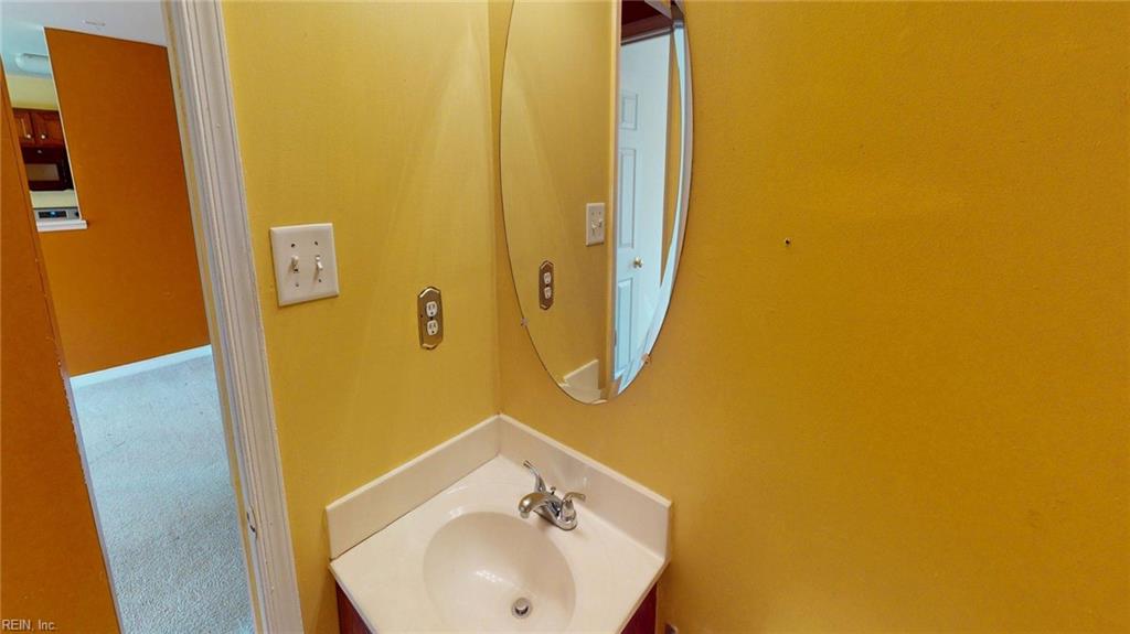 8212 Heather Ridge Ct Property Photo 12