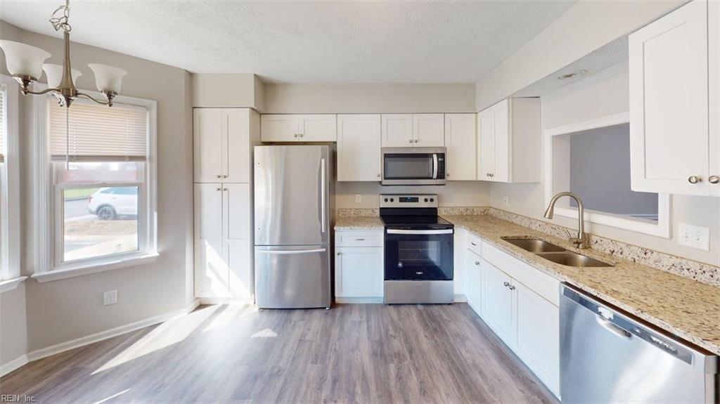 81 N Lake Loop Property Photo 3