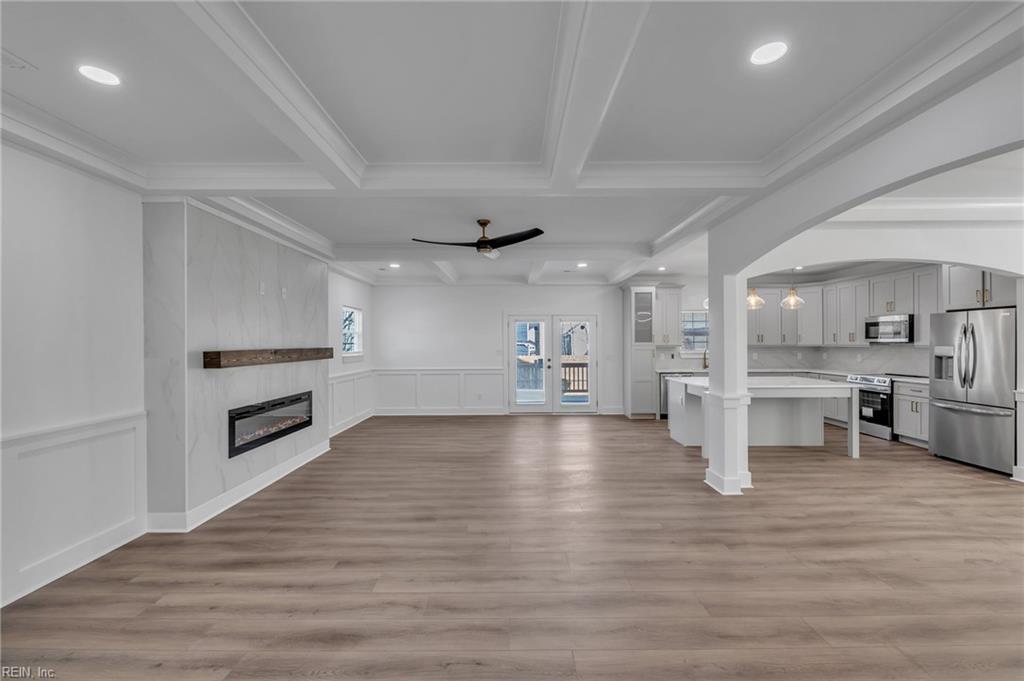 1145 29 St Property Photo 10