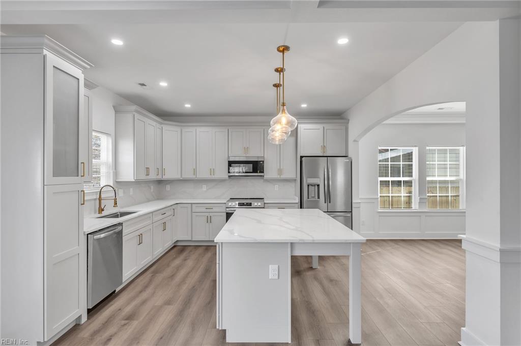 1145 29 St Property Photo 16