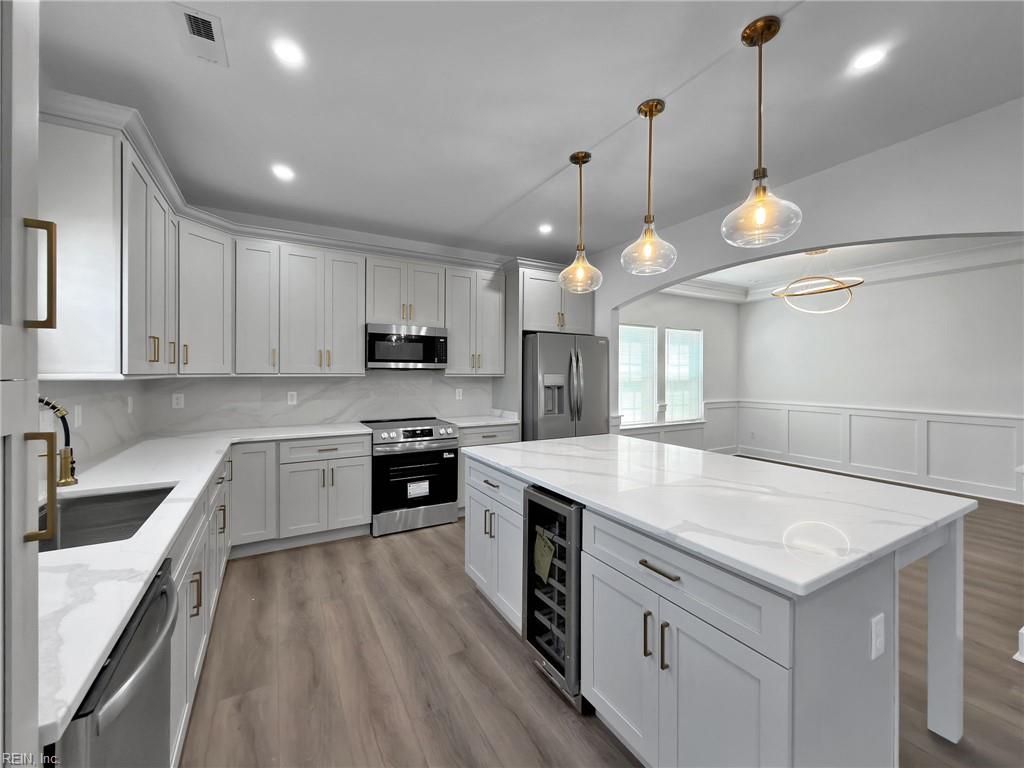 1145 29 St Property Photo 17