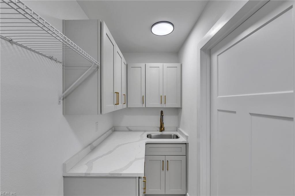 1145 29 St Property Photo 34