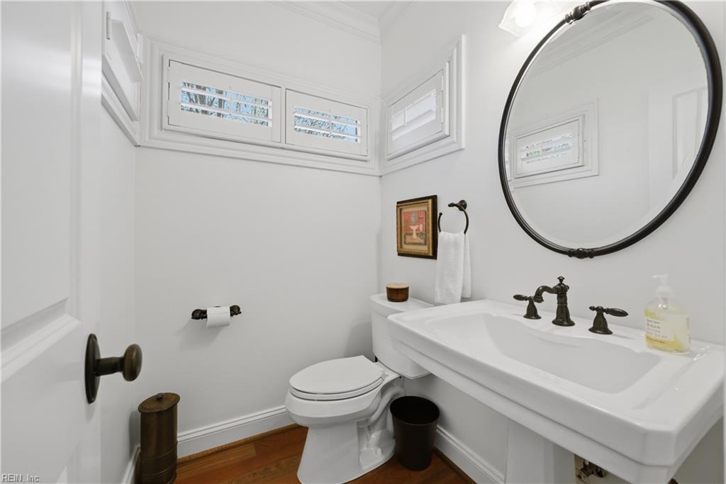 401 55th St Property Photo 16