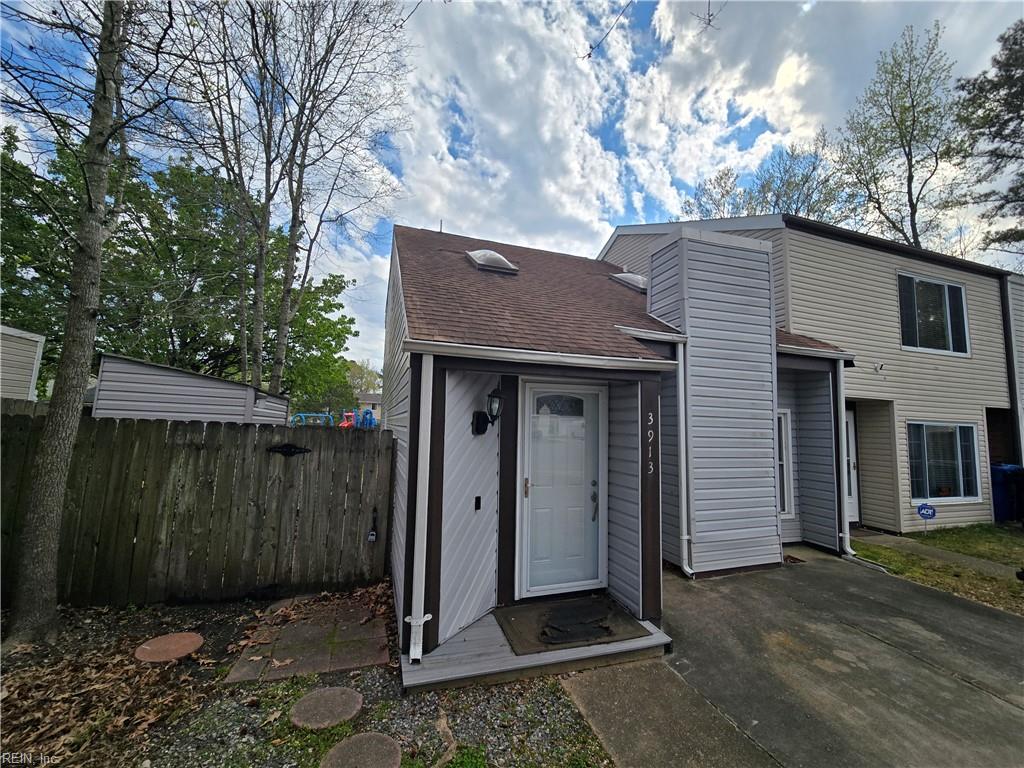 3913 Thalia Trace Ct Property Photo 2
