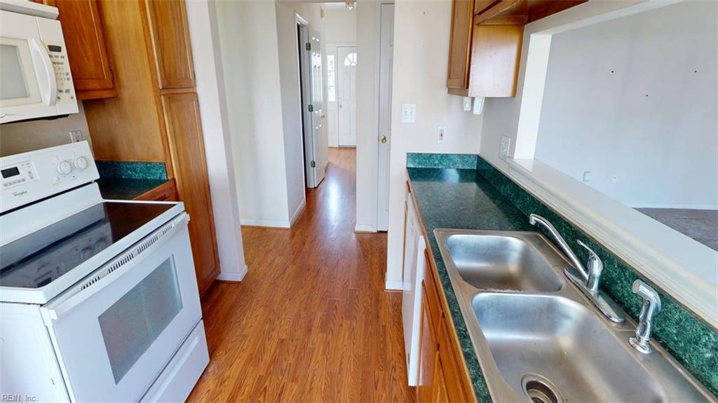 707 Indian Cedar Dr Property Photo 7