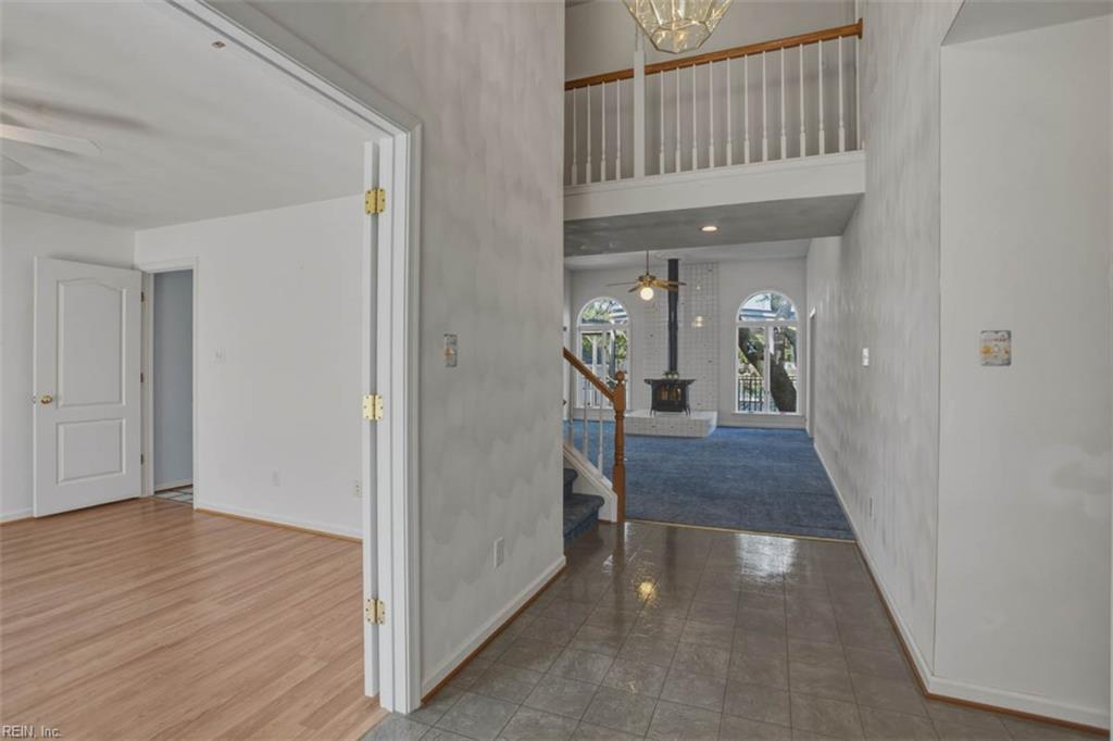 2500 Long Creek Dr Property Photo 8
