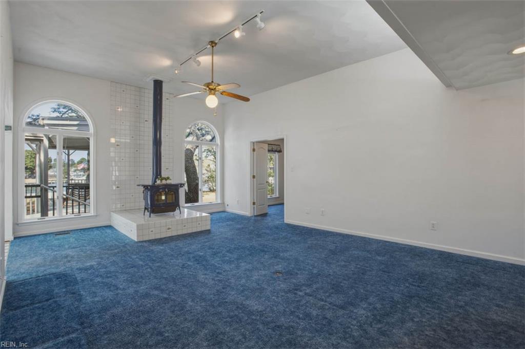 2500 Long Creek Dr Property Photo 10