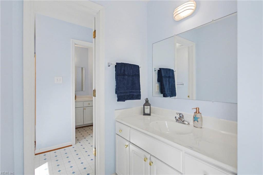 2500 Long Creek Dr Property Photo 34