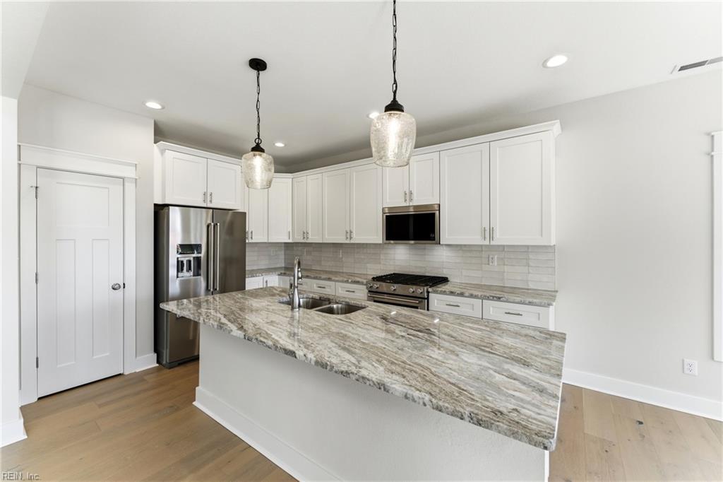 3710 Carley Ct Property Photo 8