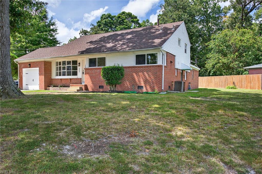 5480 Bayberry Dr Property Photo 5
