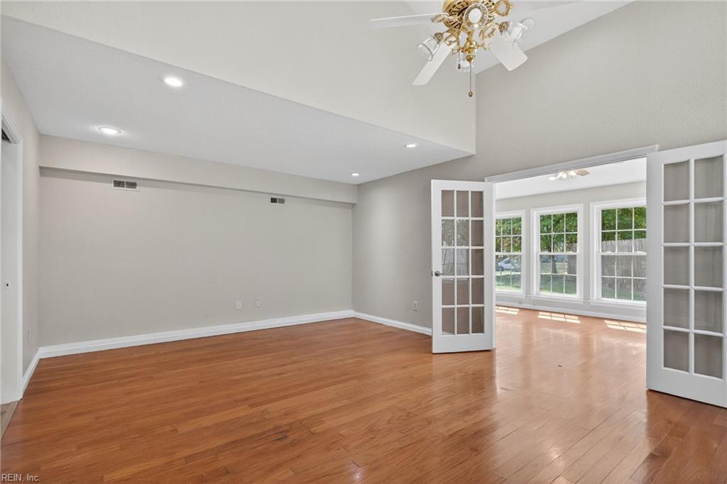 5480 Bayberry Dr Property Photo 18