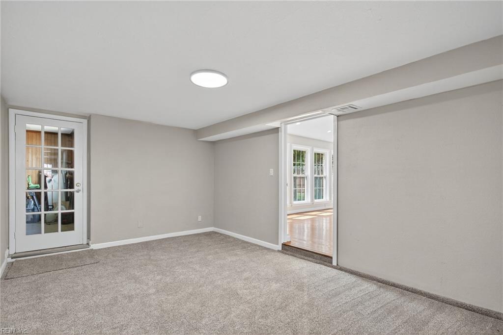 5480 Bayberry Dr Property Photo 22