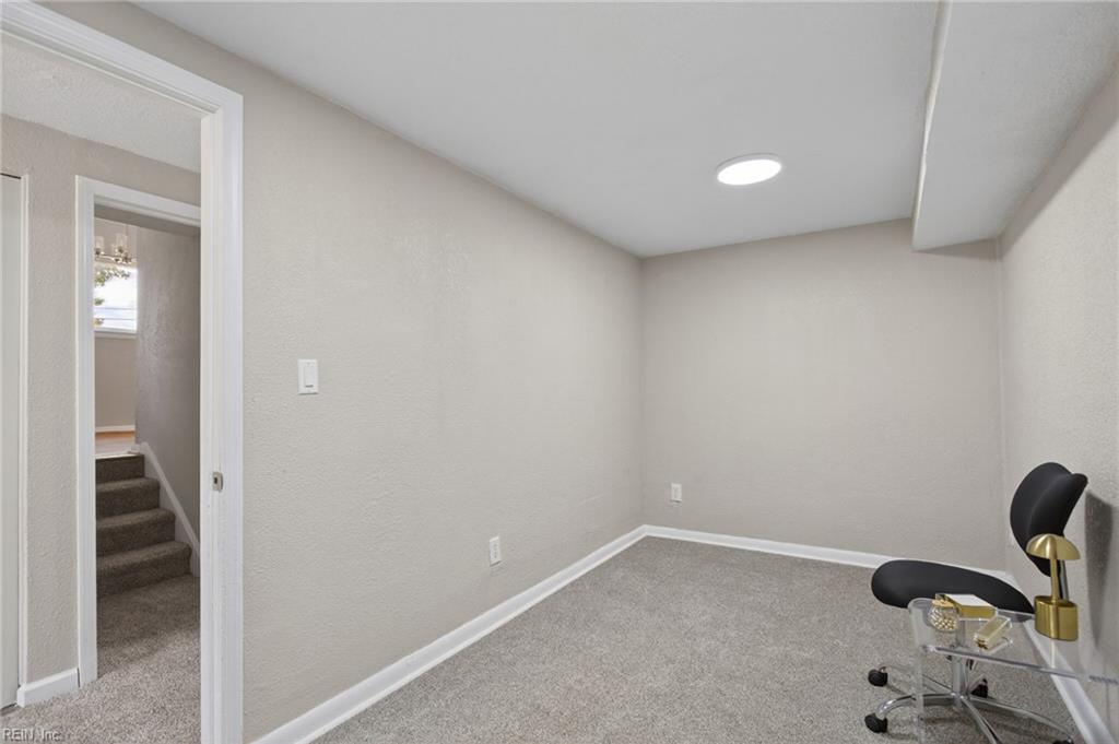 5480 Bayberry Dr Property Photo 25