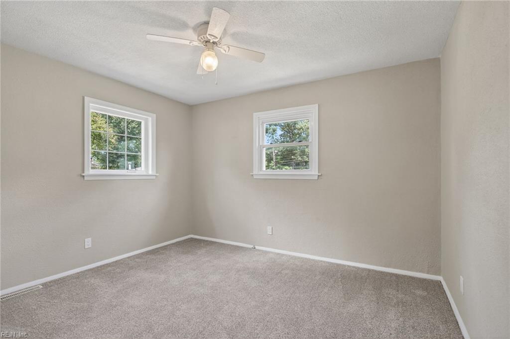 5480 Bayberry Dr Property Photo 30