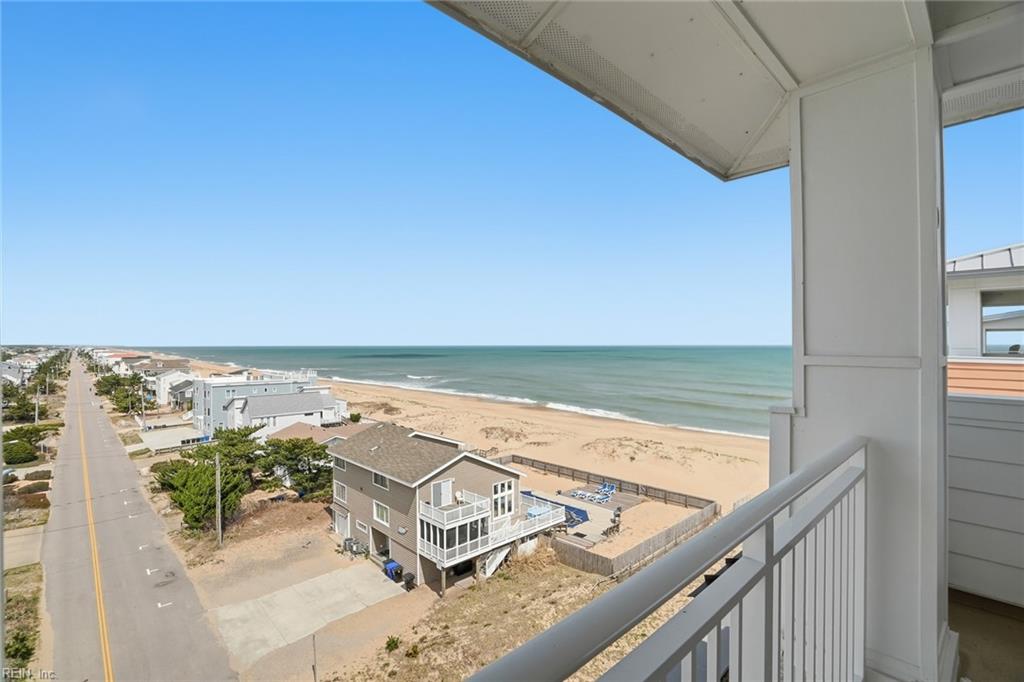 3700 Sandpiper Rd Property Photo 1