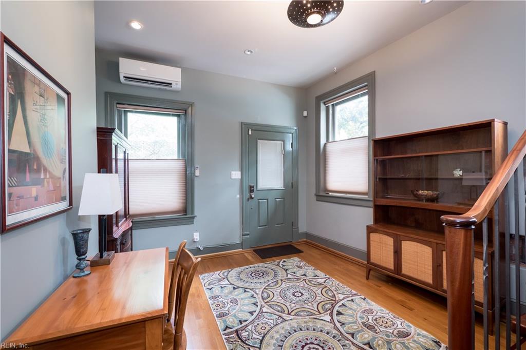 406 Mowbray Arch Property Photo 19