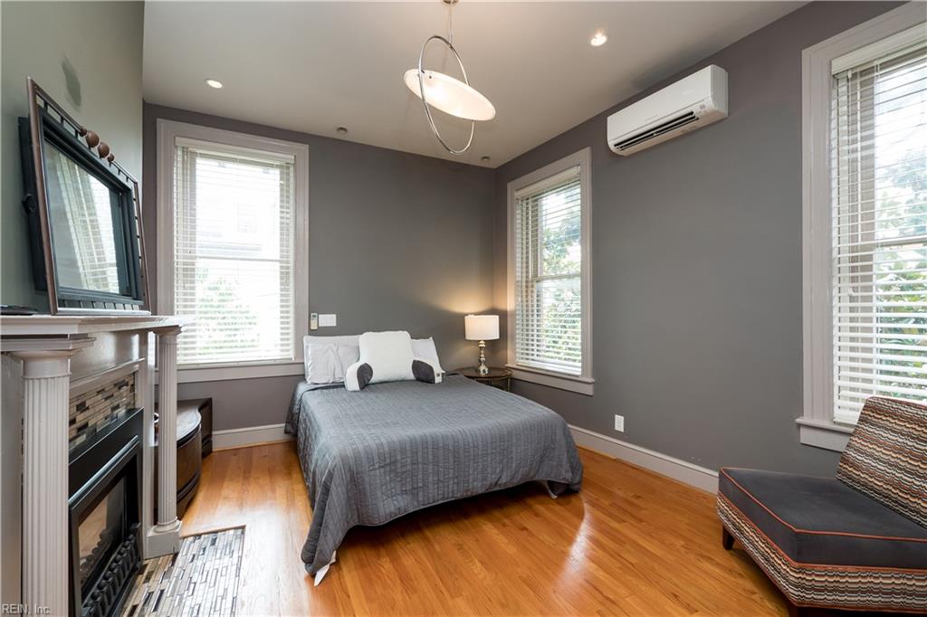 406 Mowbray Arch Property Photo 38