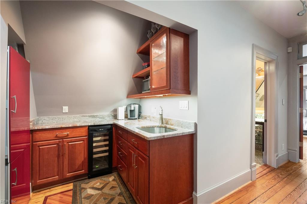406 Mowbray Arch Property Photo 42