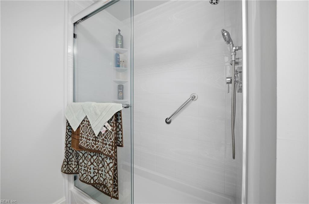 3556 Shore Dr Property Photo 17