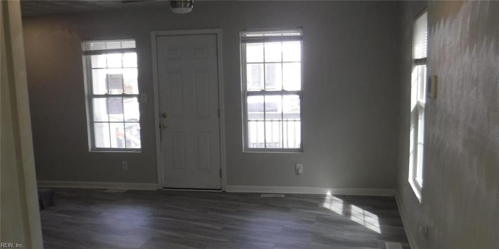 74 Hobson St Property Photo 3