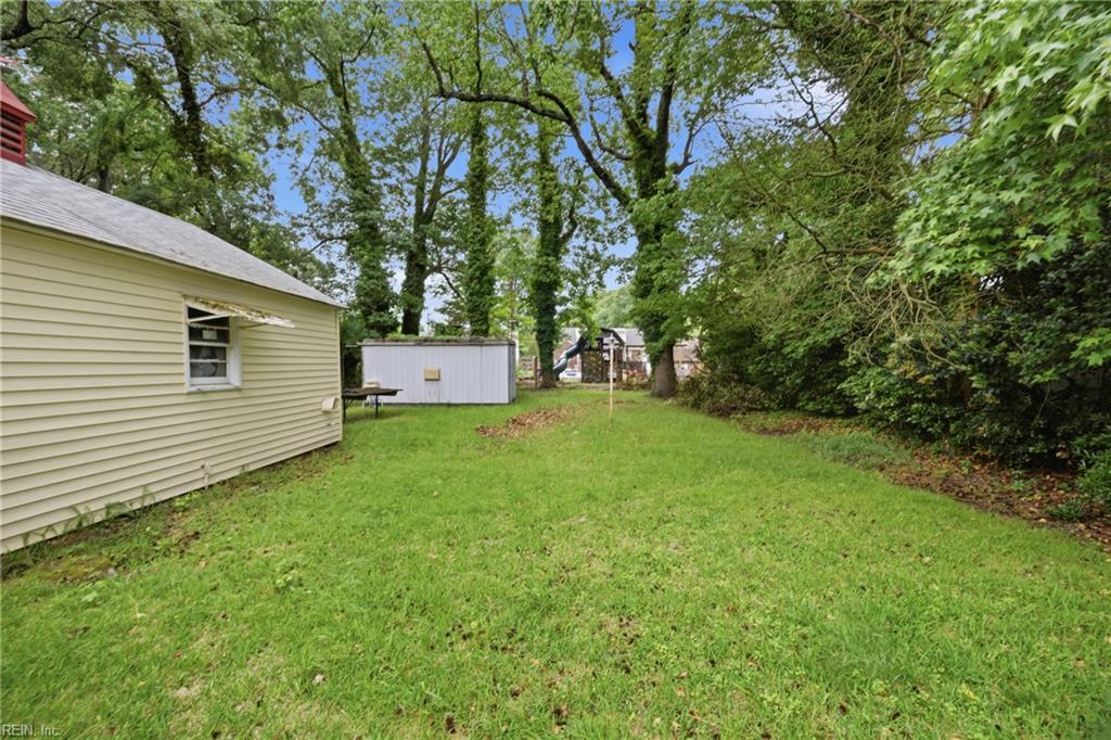 135 Howe St Property Photo 20