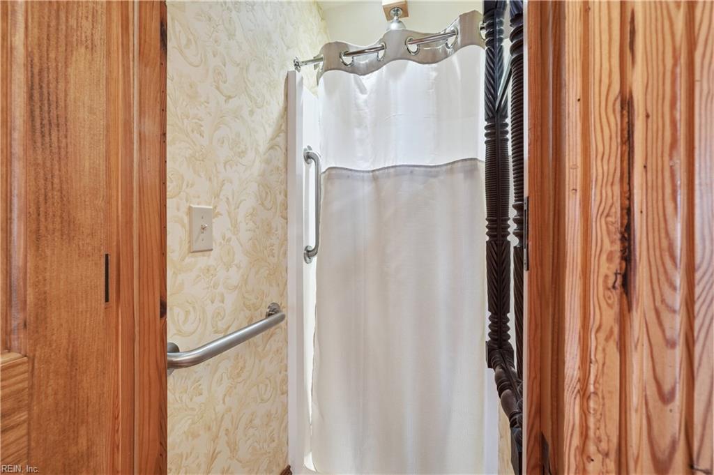 1548 Cherry Grove Rd N Property Photo 17