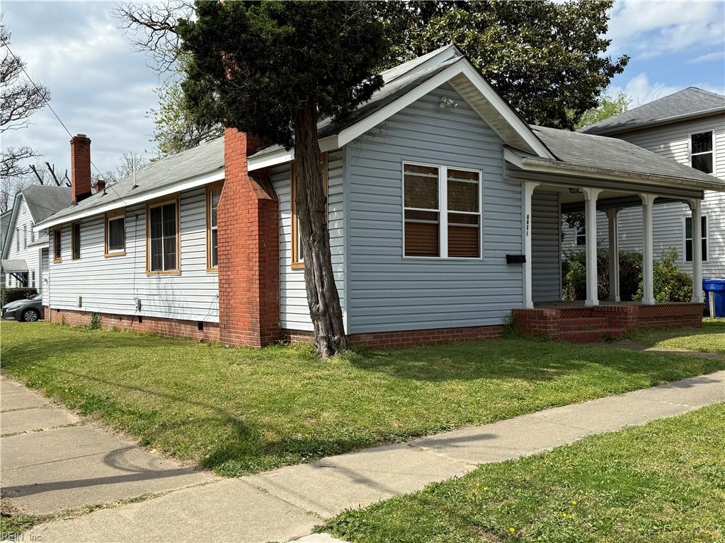 2201 Roanoke Ave Property Photo 2