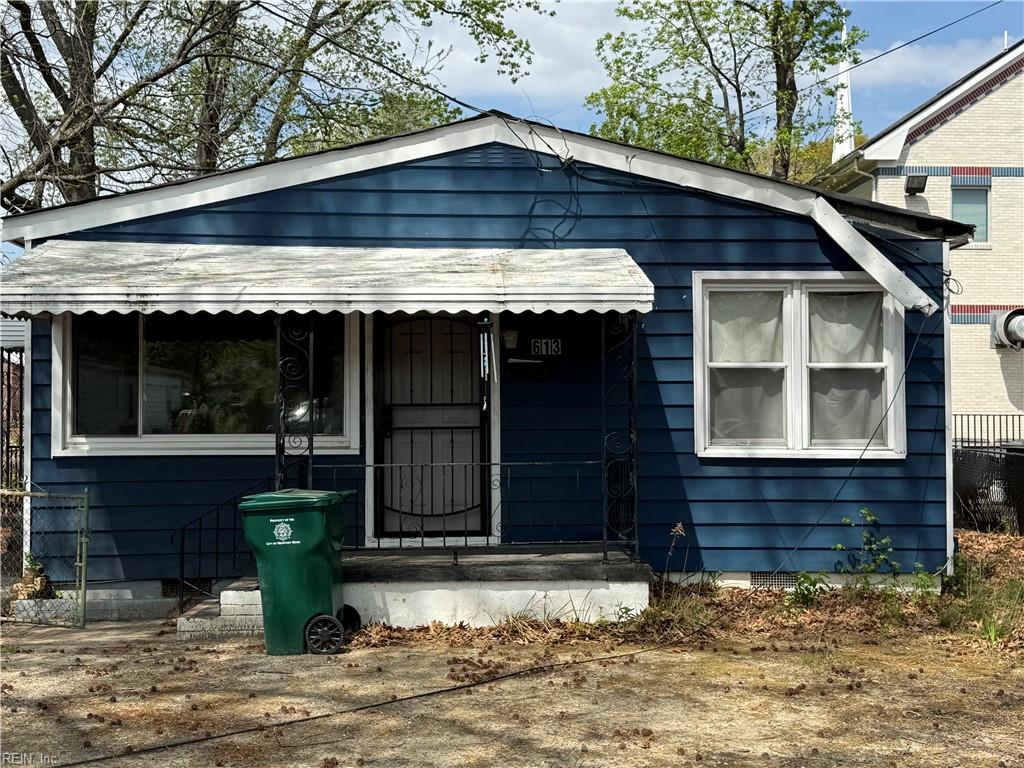 613 47th St Property Photo 1