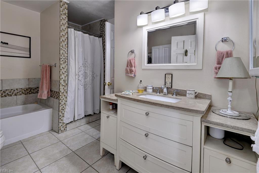 4906 Abbotsford Mews Property Photo 19