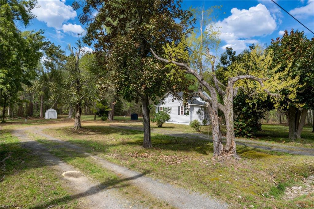633 Fitchetts Wharf Rd Property Photo 22