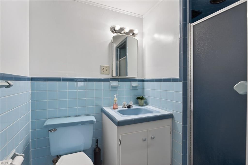7309 River Rd Property Photo 26