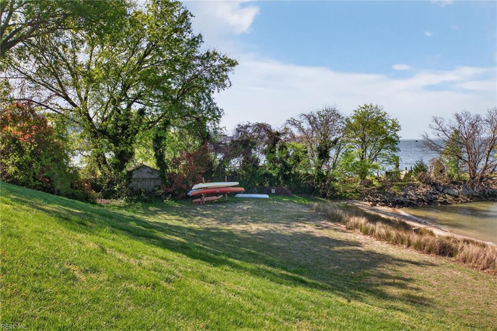 7309 River Rd Property Photo 31