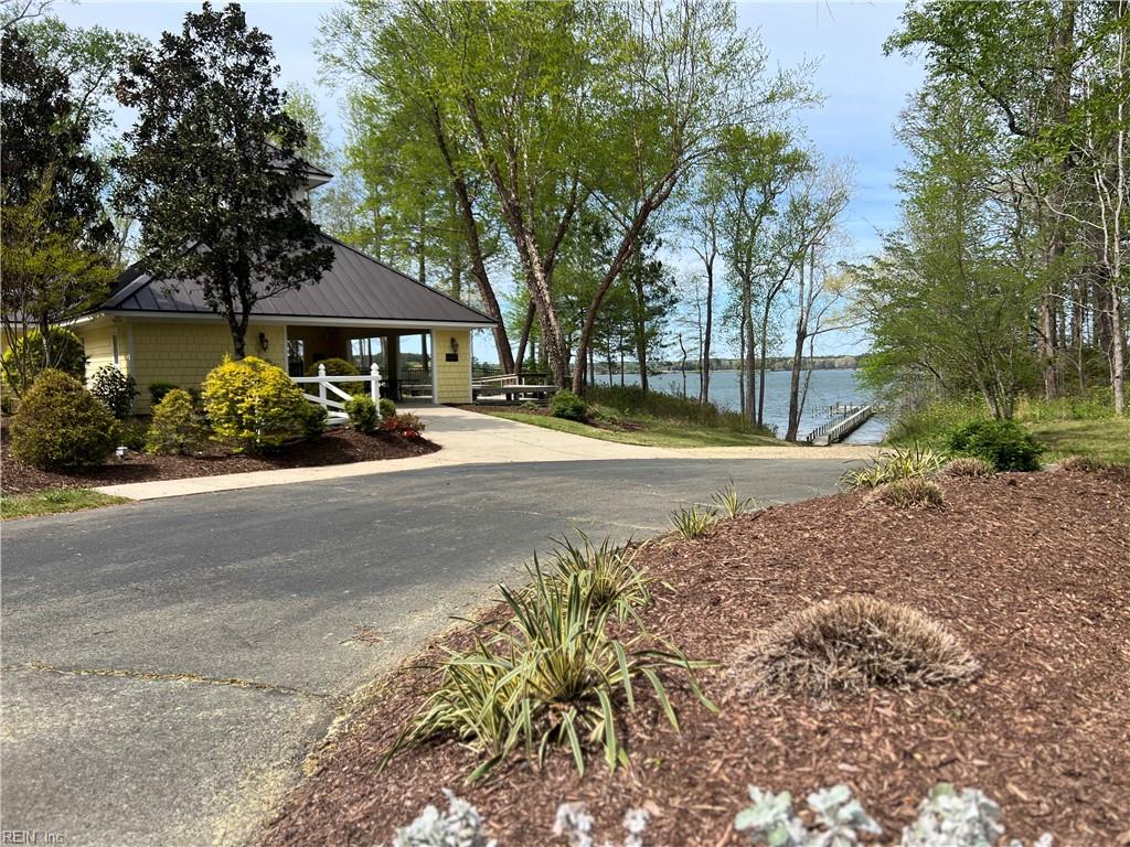 1.1+ac East West Pw Property Photo 17
