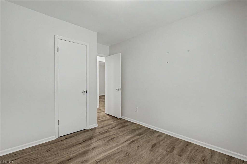 764 Lovers Ln Property Photo 16
