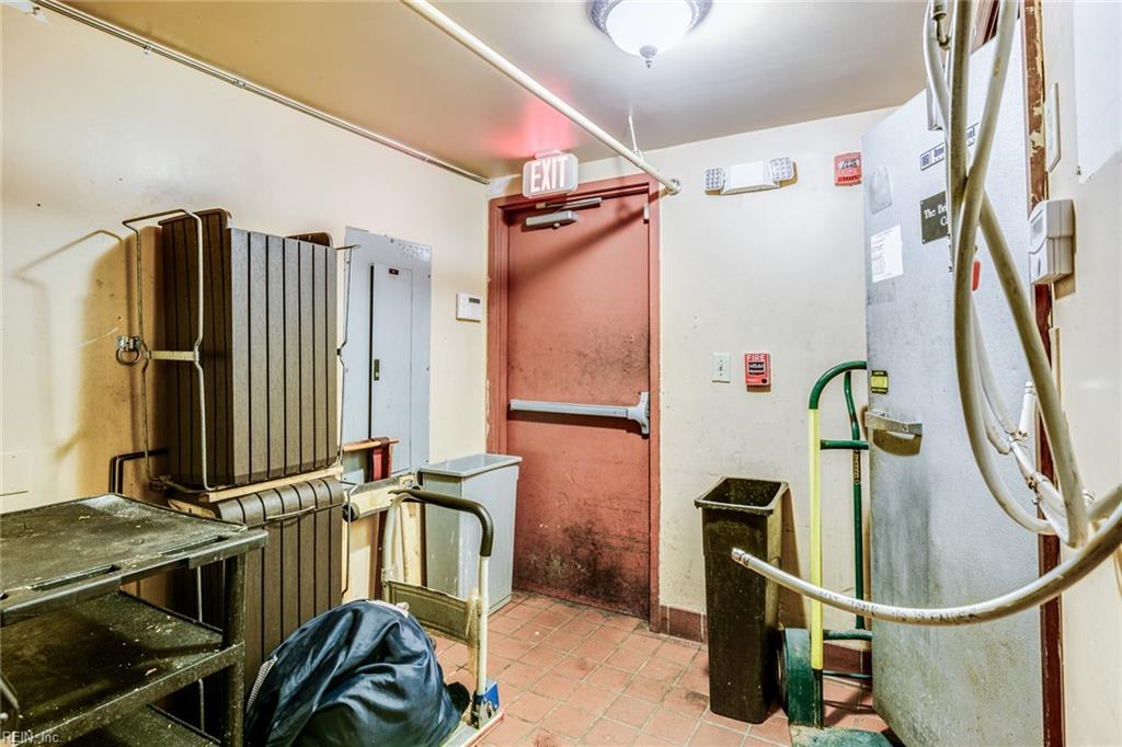241 Granby St Property Photo 21