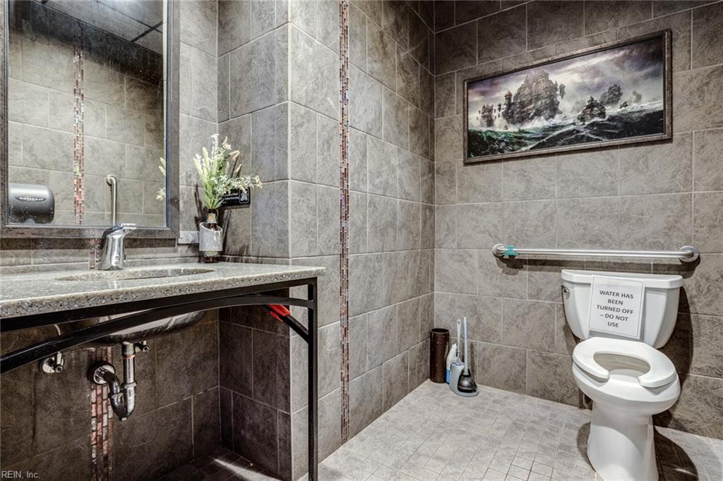 241 Granby St Property Photo 38
