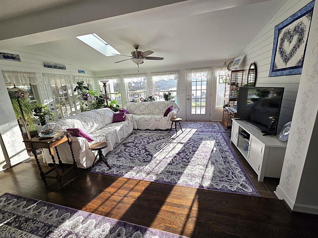 2 Canal Dr Property Photo 9