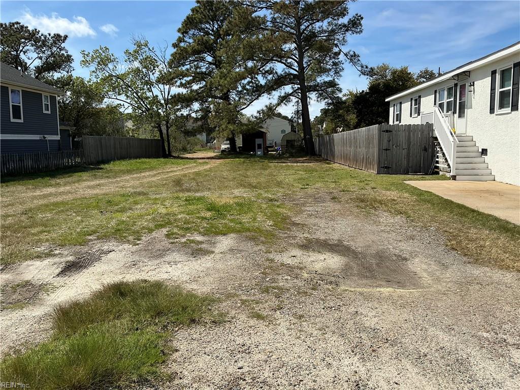 9525 17th Bay St Property Photo 1