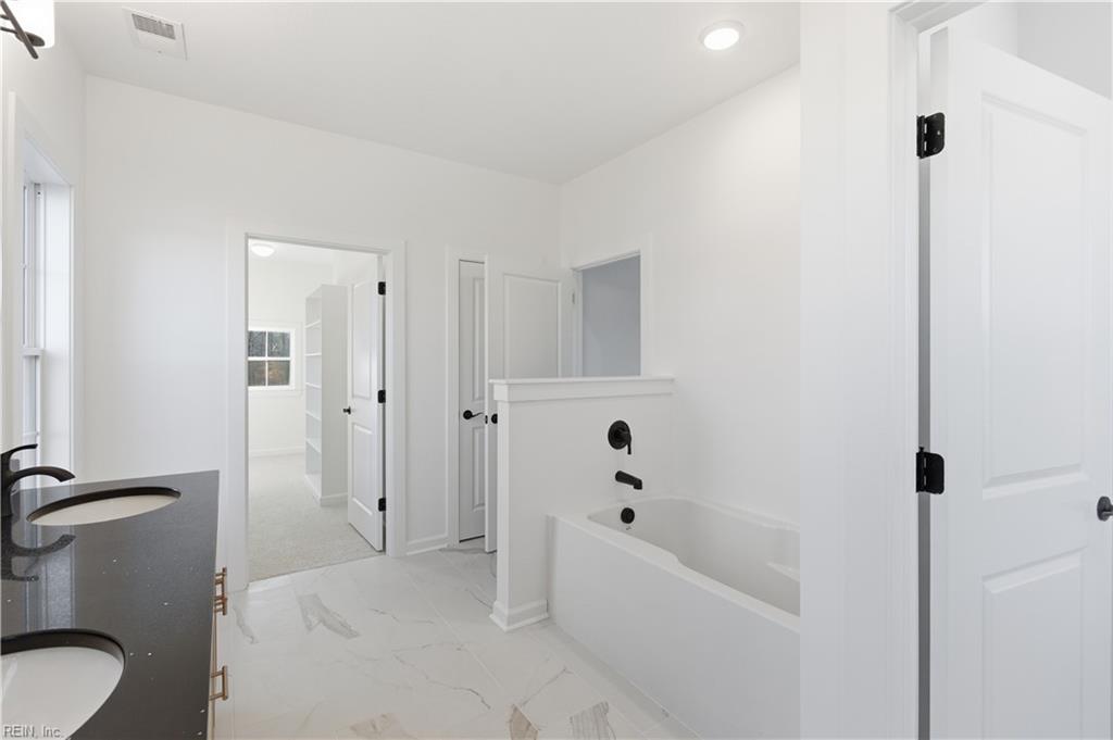 2056 Charwood Dr Property Photo 26