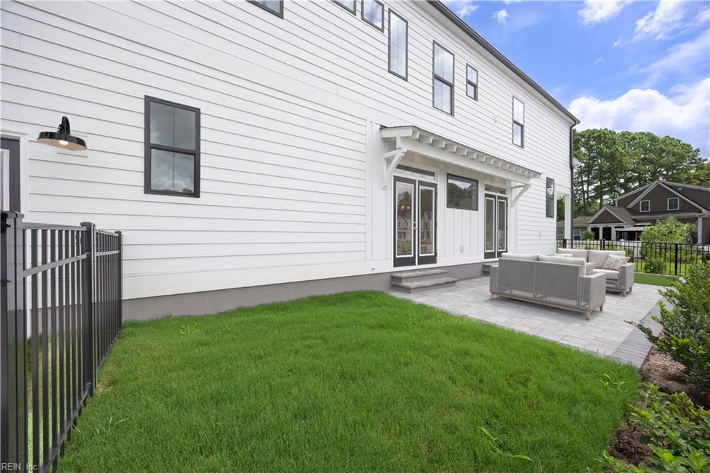905 Calhoun Way Property Photo 32