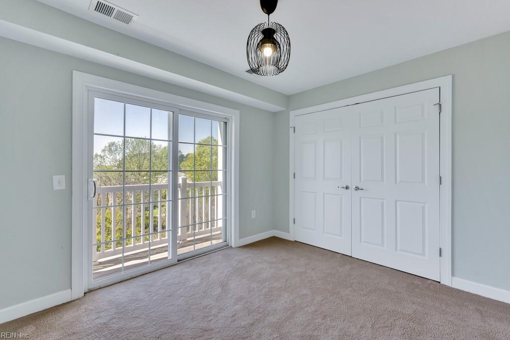 1016 Thoroughgood Way Property Photo 23