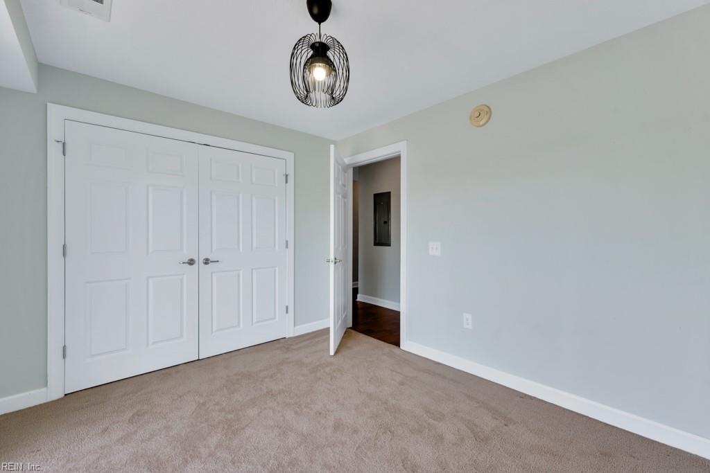 1016 Thoroughgood Way Property Photo 24