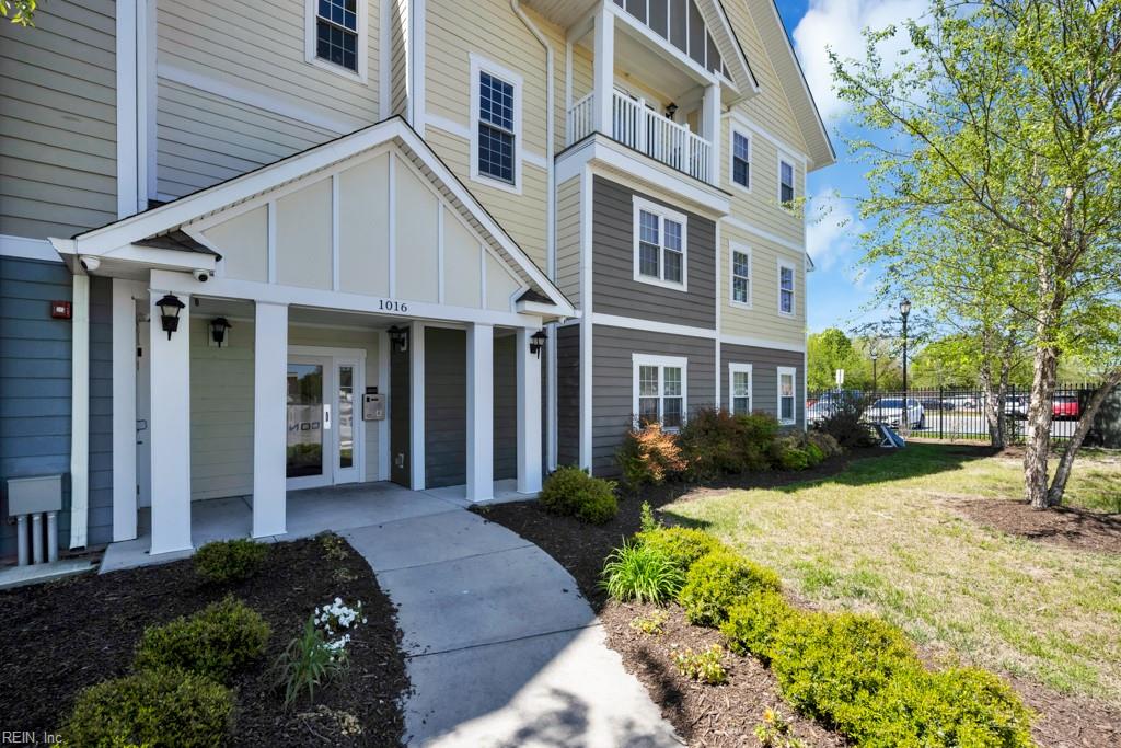 1016 Thoroughgood Way Property Photo 28