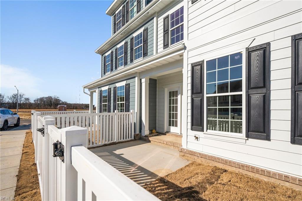 2019 Guava Ln Property Photo 7