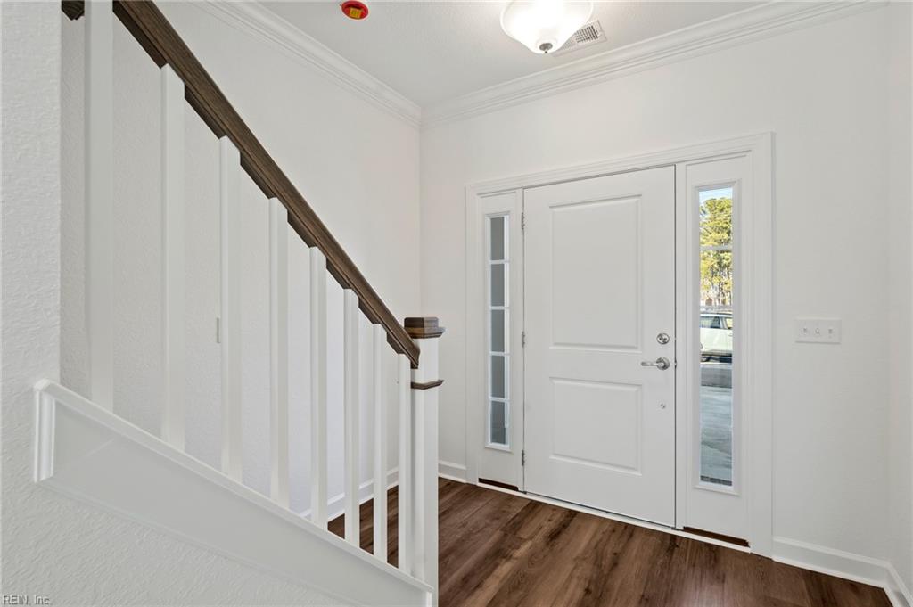 2019 Guava Ln Property Photo 8