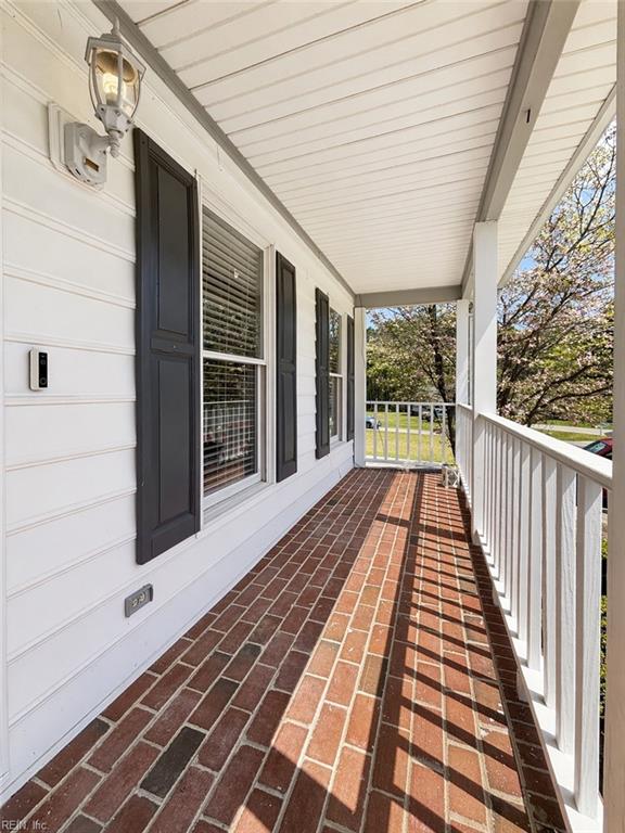 507 Vaughans Ln Property Photo 3